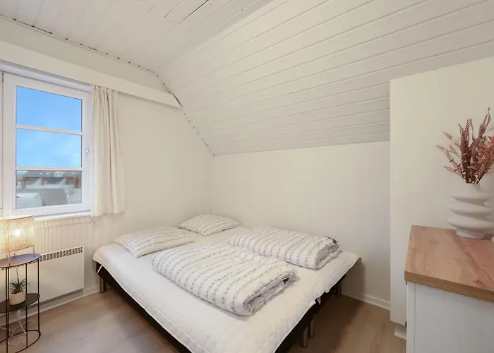 Cozy In Romo With Access To Public Pool Sønderby